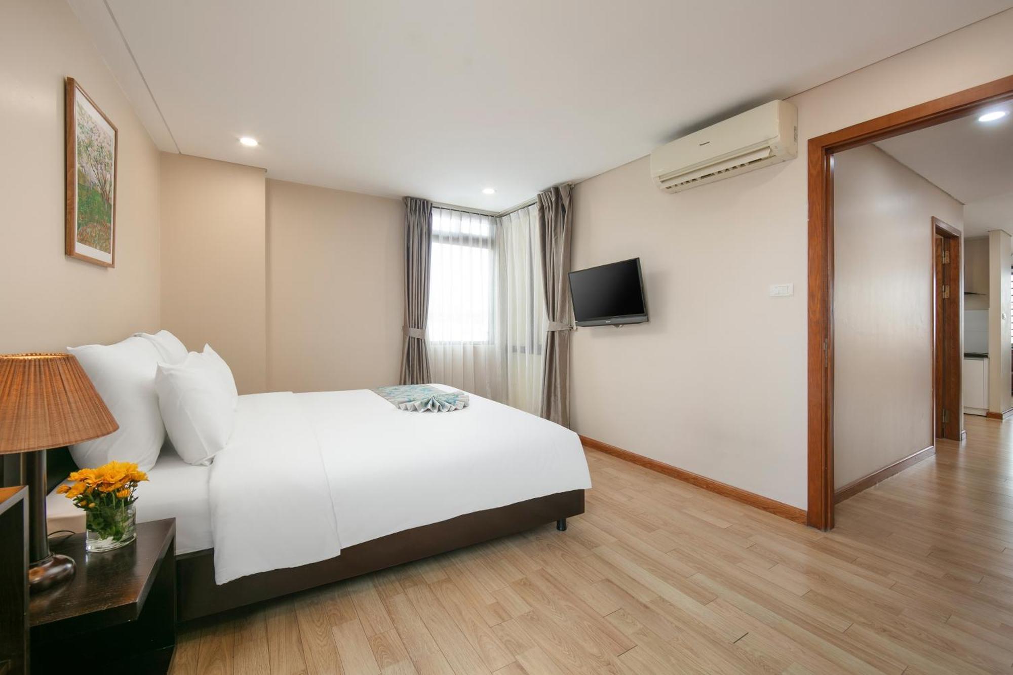 Hb Serviced Apartment - 121B Quan Hoa Ханой Экстерьер фото