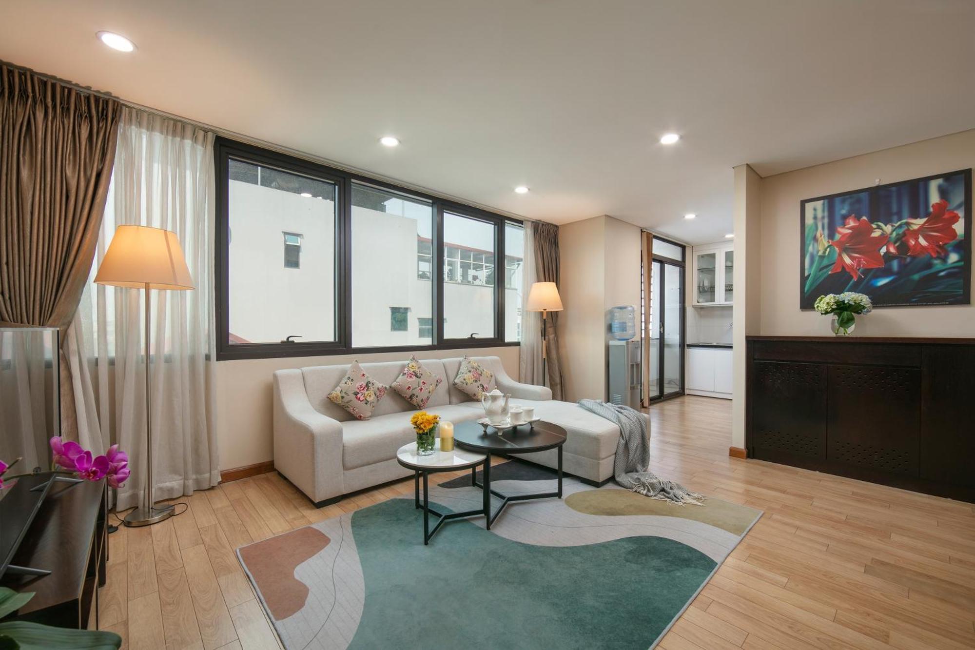 Hb Serviced Apartment - 121B Quan Hoa Ханой Экстерьер фото