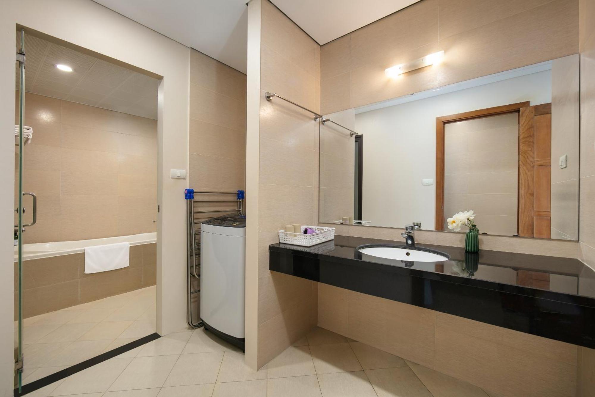 Hb Serviced Apartment - 121B Quan Hoa Ханой Экстерьер фото