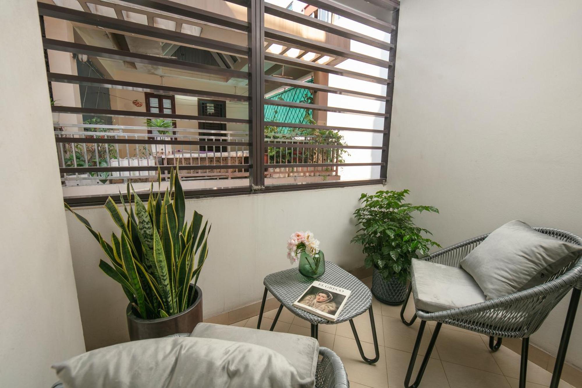 Hb Serviced Apartment - 121B Quan Hoa Ханой Экстерьер фото