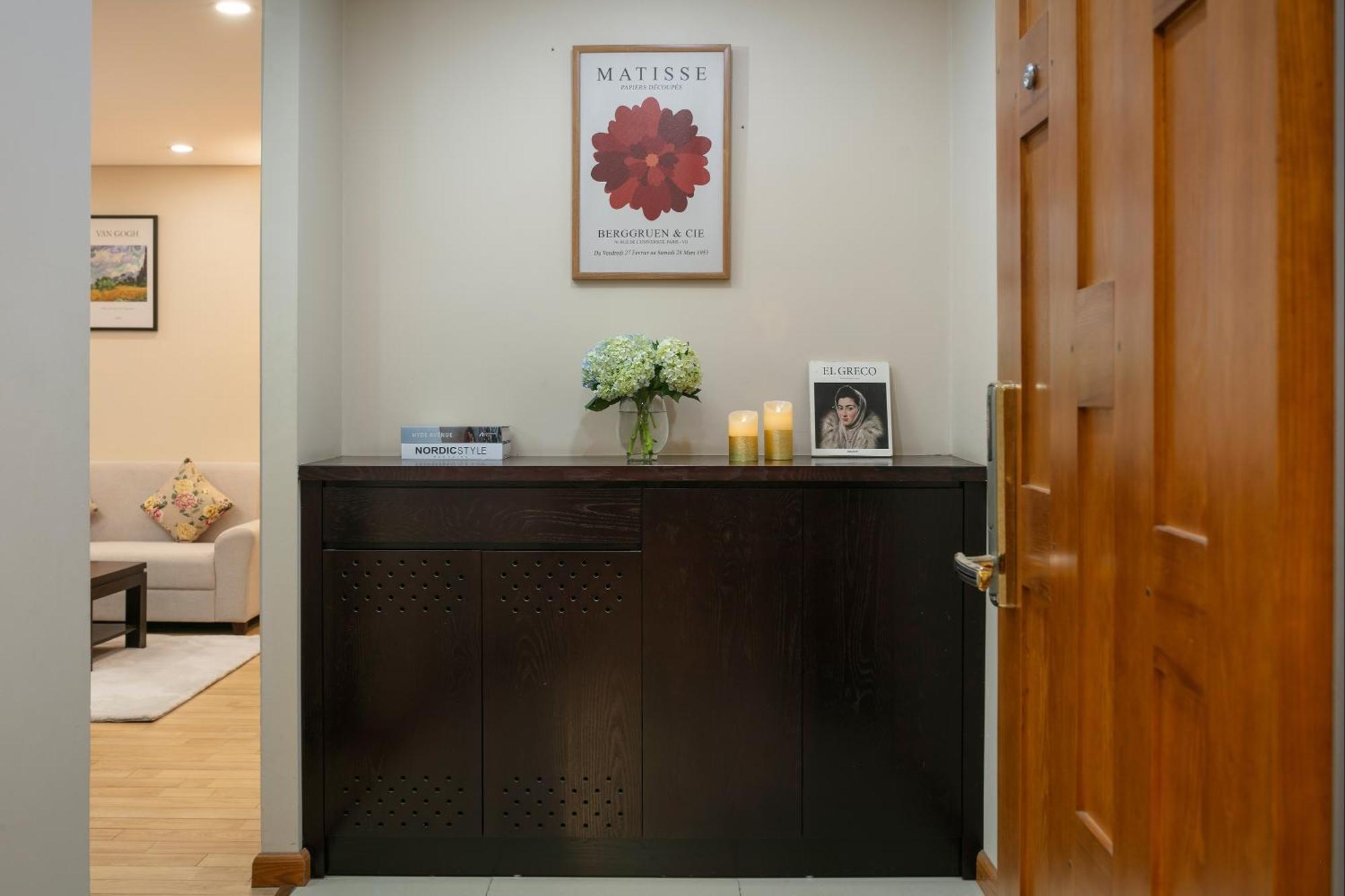 Hb Serviced Apartment - 121B Quan Hoa Ханой Экстерьер фото