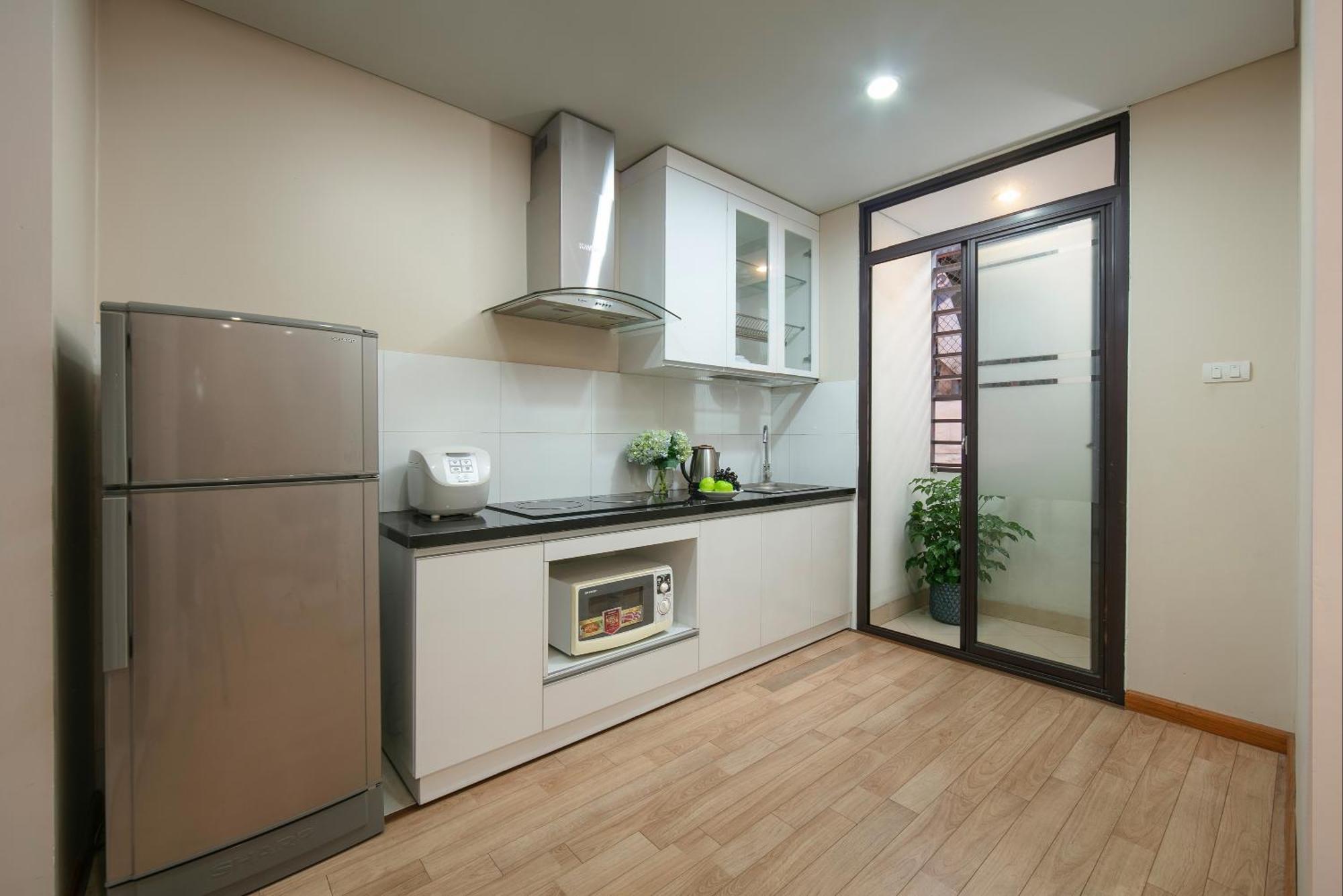 Hb Serviced Apartment - 121B Quan Hoa Ханой Экстерьер фото